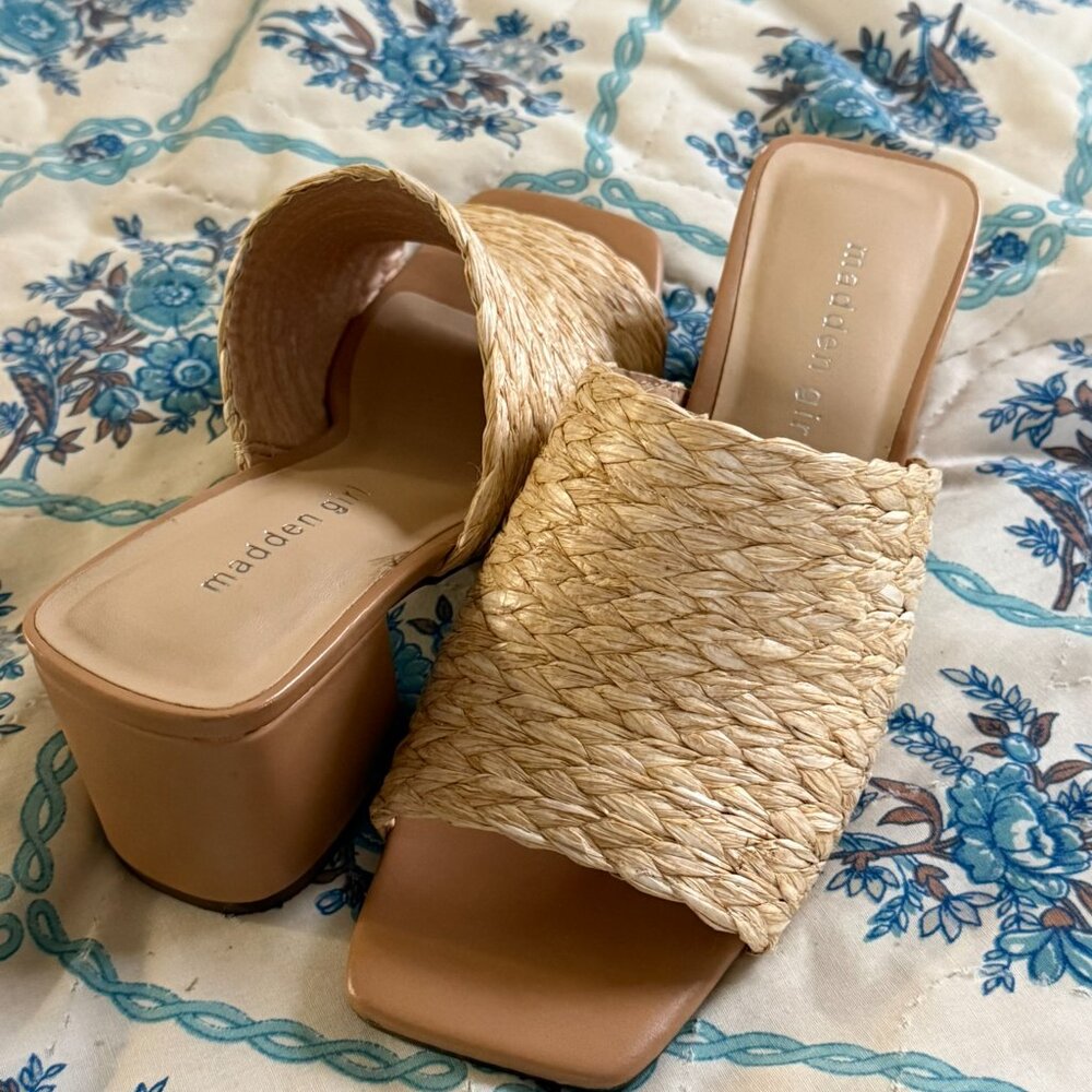 Madden Girl womens Taz Sandal - Picture 6 of 7